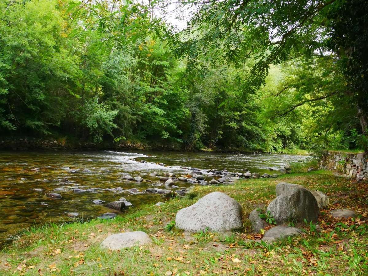 Camping Pays De Beille Les Cabannes  Exteriör bild